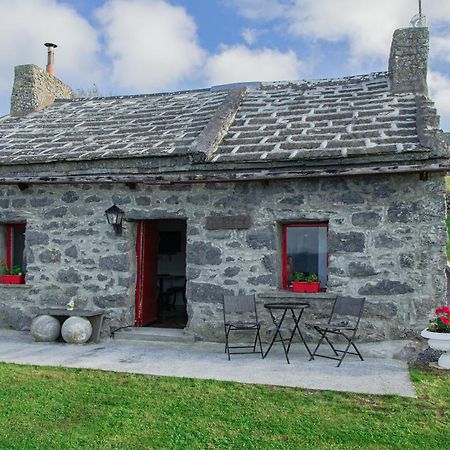1844 Seascape Cottage Is Located On The Wild Atlantic Way Fanore Екстериор снимка